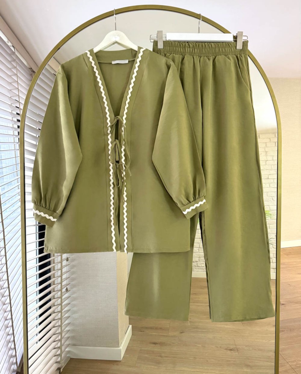Stella Modal Set