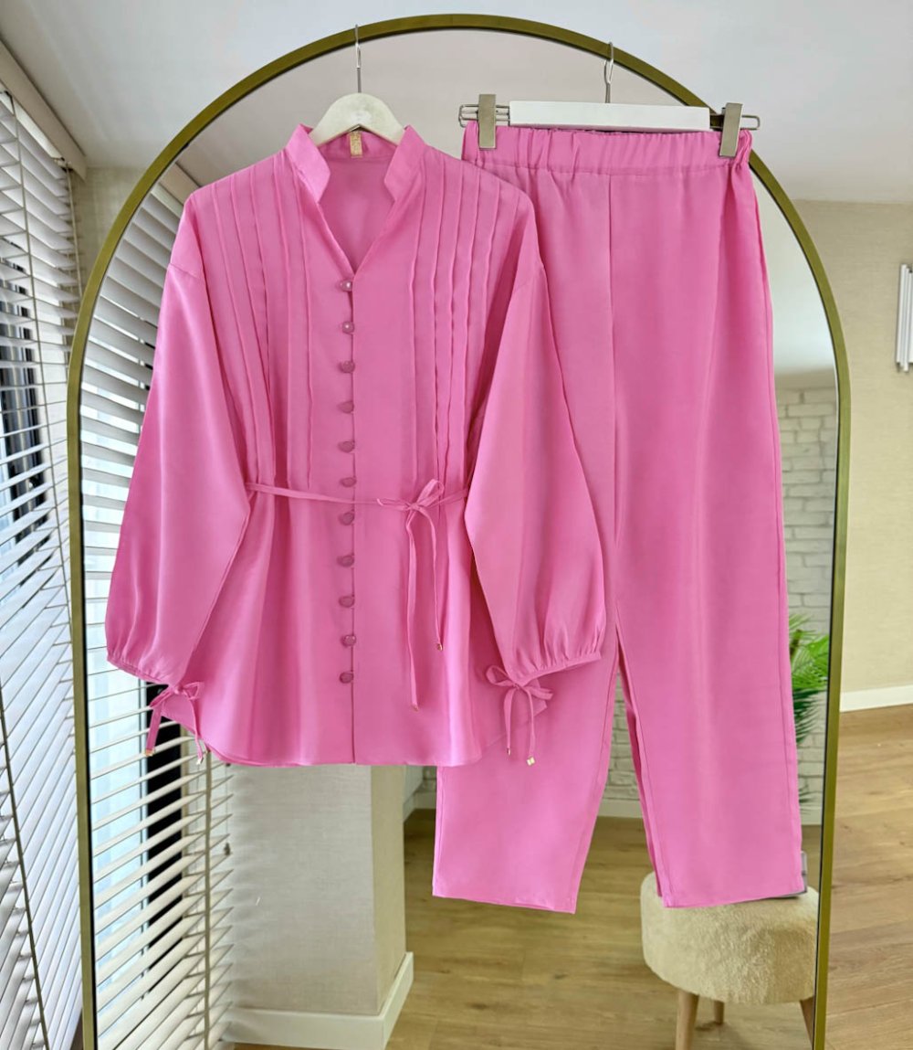 Regina Set
