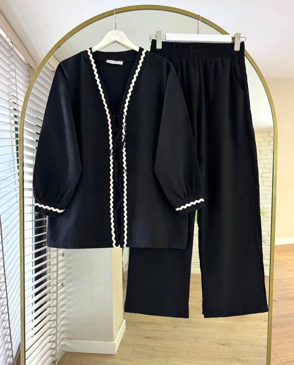 Stella Modal Set