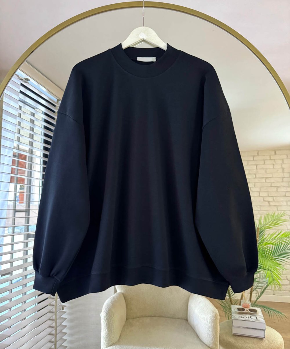 One Sized Sweatshirt