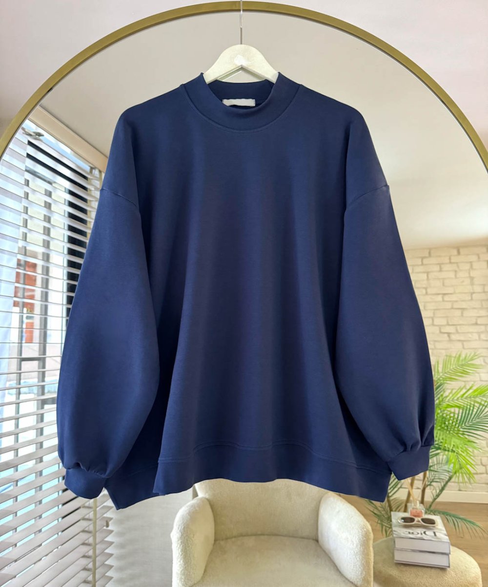 One Sized Sweatshirt